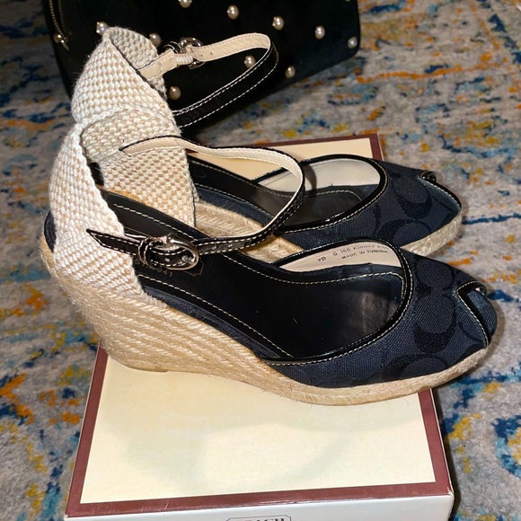 Coach Shoes - 🥰 Adorable Coach Wedge Heels Kimmy💕